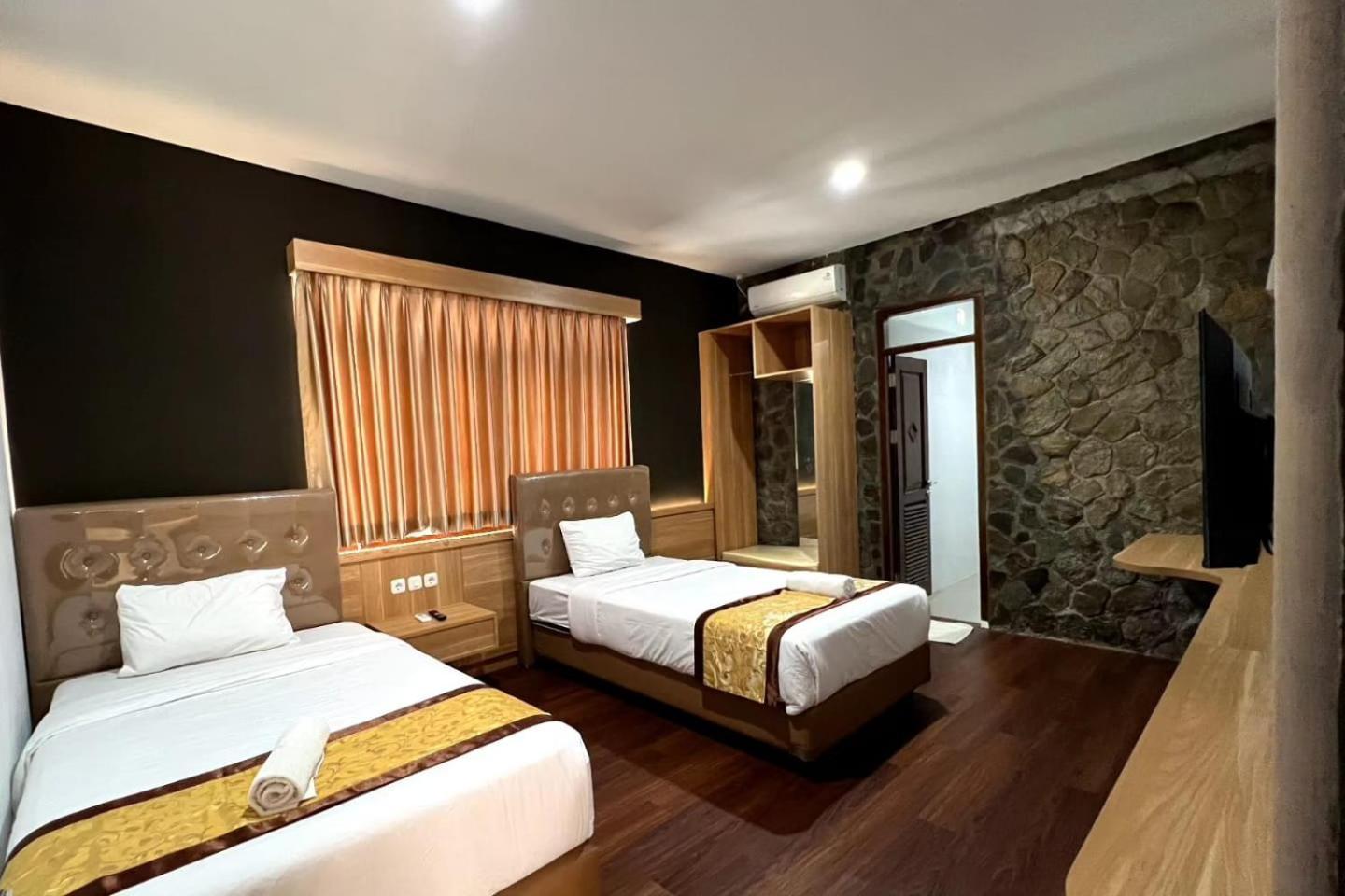 Jatiluhur Valley Hotel 4*