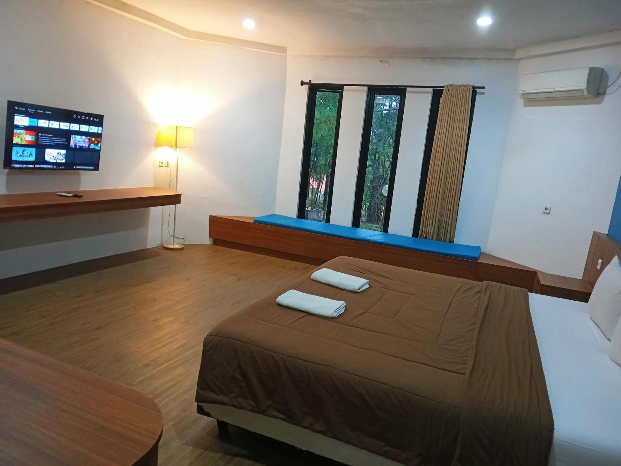 Hotel Jatiluhur Valley Purwakarta